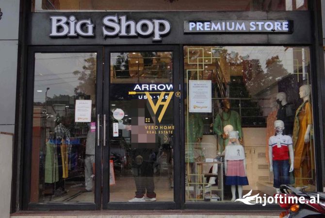 Ambiente Commerciale in Affitto 1+1 a Tirana - 2,000 Euro