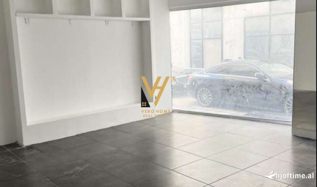 JEPET AMBJENT BIZNESI 200 M2 ME QERA NE LAPRAKE 1.500 EURO