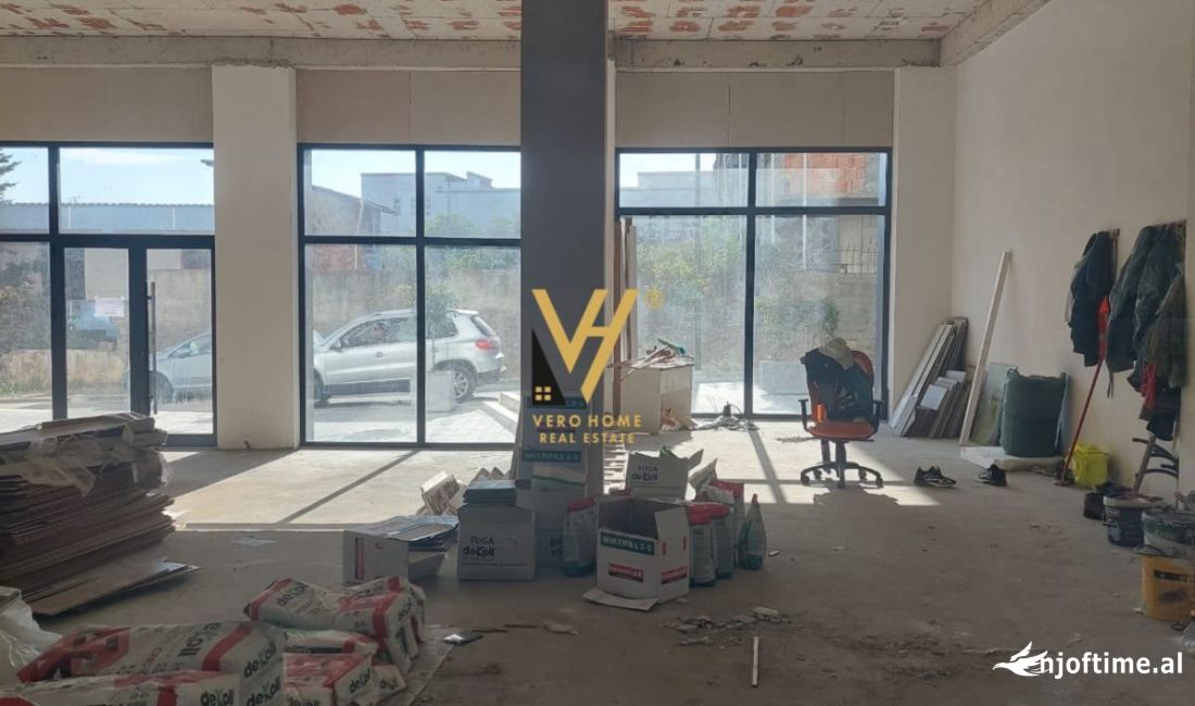 SHITET DYQAN 154 M2 NE PORCELAN 540.500 EURO