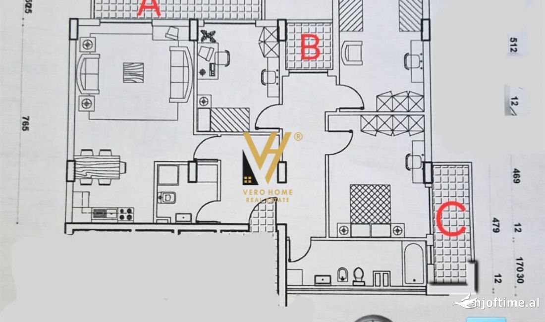 JEPET ZYRE 157M2 ME QERA TE RRUGA PERLAT REXHEPI, BLLOK 2.100 EURO