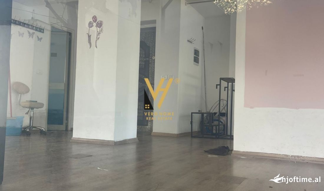 JEPET DYQAN 63 M2 ME QERA TE BULEVARDI BAJRAM CURRI 600 EURO