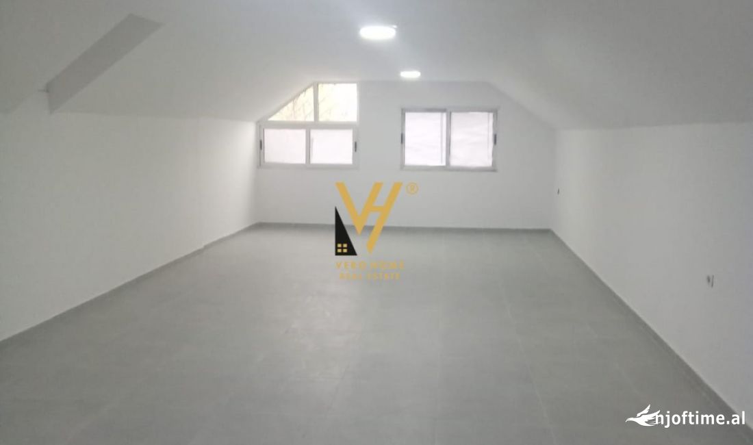 SHITET DYQAN 140 M2 TE SHKOLLA E BASHKUAR 156.000 EURO