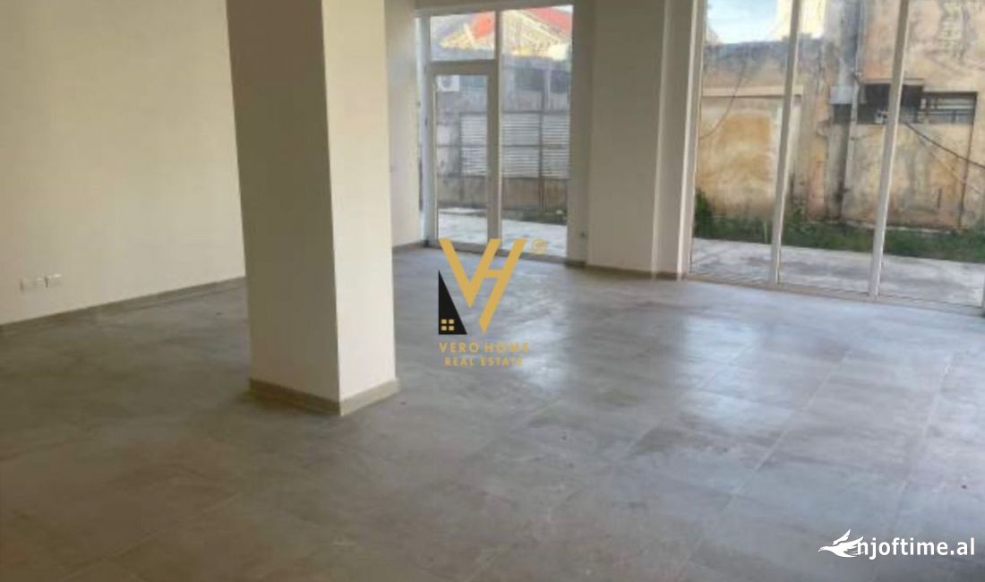 JEPET DYQAN 65 M2 ME QERA TE RRUGA E DIBRES 500 EURO