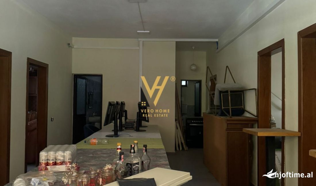 JEPET AMBIENT 250 M2 ME QERA TEK BUJTINA E GJELIT, DON BOSKO 800 EURO