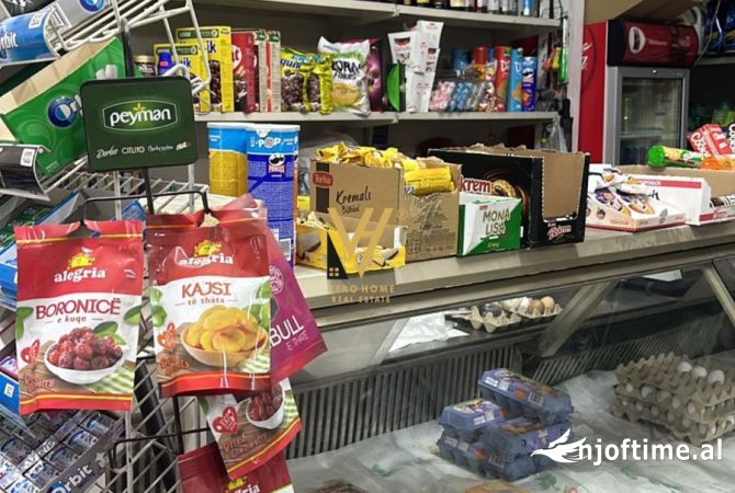 Ambiente Commerciale in Affitto 1+1 a Tirana - 800 Euro