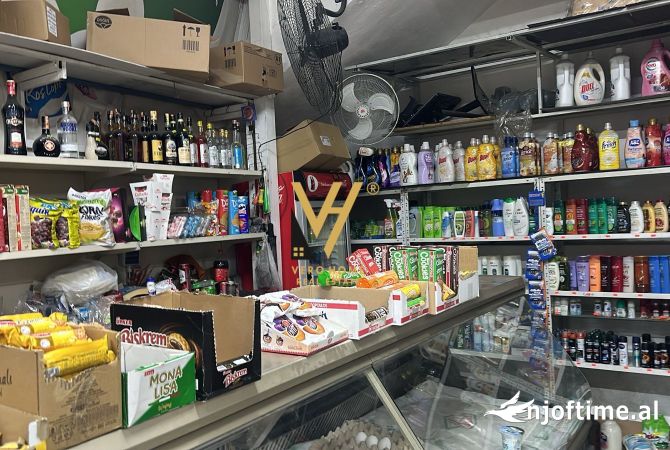 Ambiente Commerciale in Affitto 1+1 a Tirana - 800 Euro