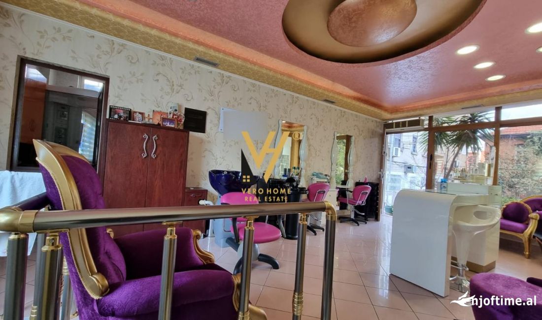 JEPET DYQAN 120 M2 ME QERA PER KLINIKE ESTETIKE TE RRUGA MINE PEZA 1.000 EURO
