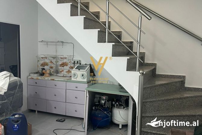 Ambiente Commerciale in Affitto 1+1 a Tirana - 600 Euro