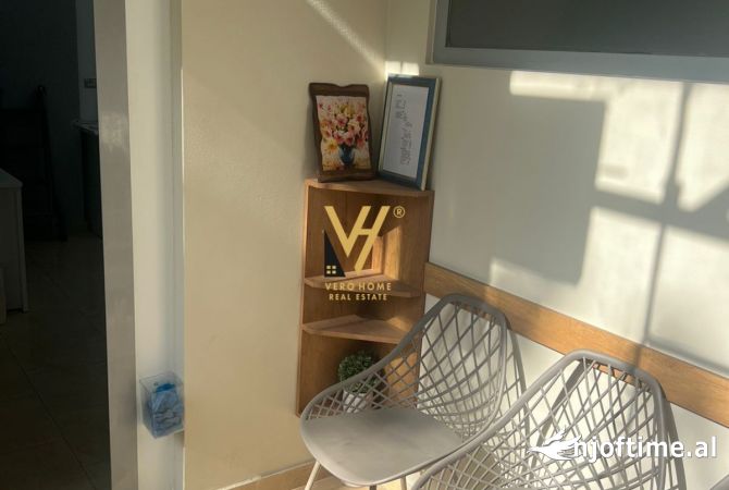 Ambiente Commerciale in Affitto 1+1 a Tirana - 600 Euro