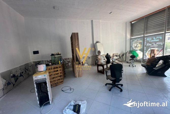 Business Property in Sale 1+1 in Tirana - 100,000 Euro