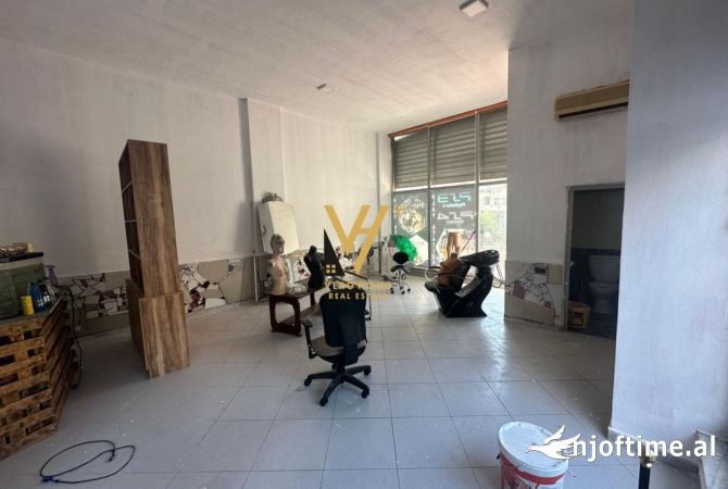 Business Property in Sale 1+1 in Tirana - 100,000 Euro