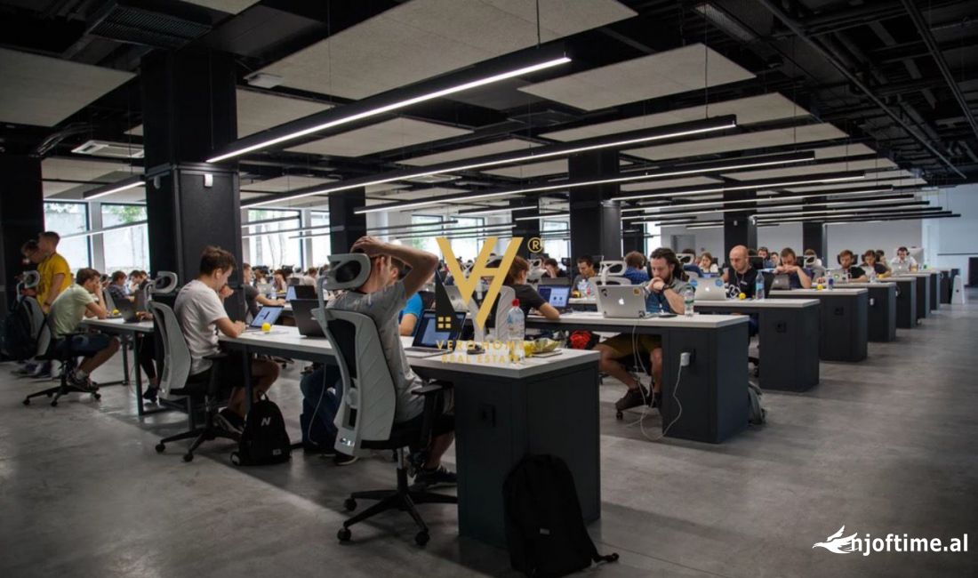 JEPET ZYRE 900 M2 ME QERA PRAN DELIJORGJIT , 9.000 EURO