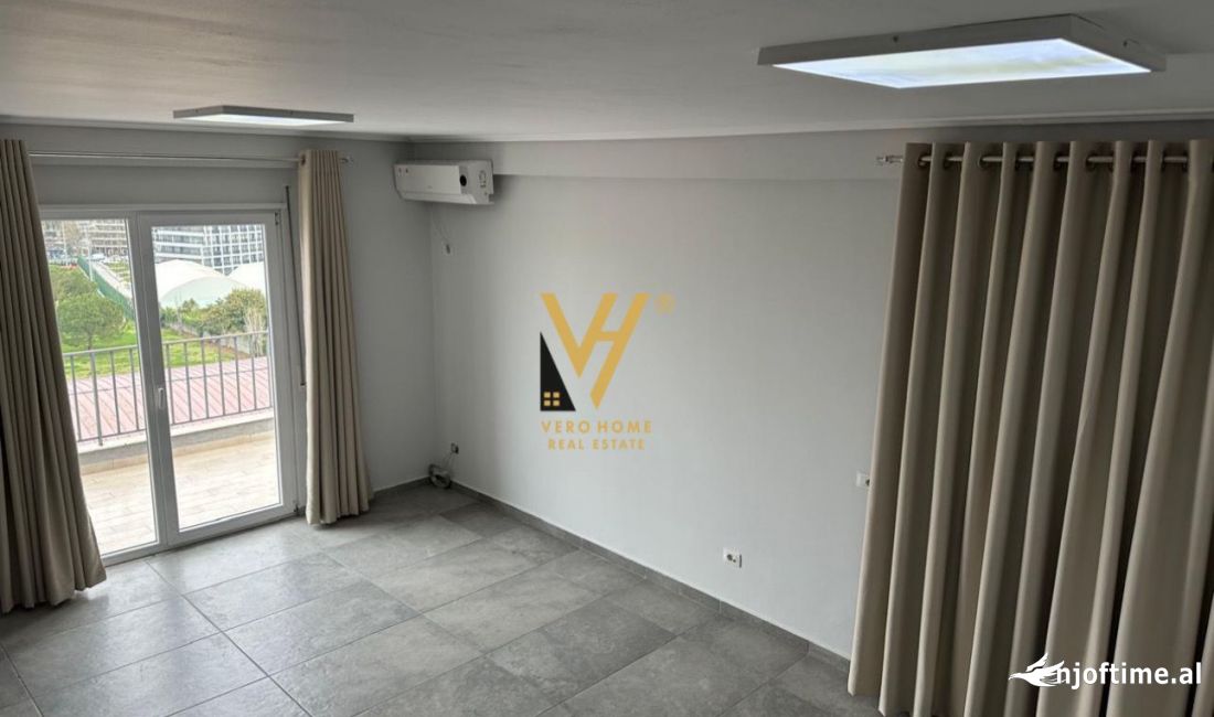 JEPET ZYRE 136 M2 ME QERA PRAN KOMPLEKSIT OLIMPIK 850 EURO