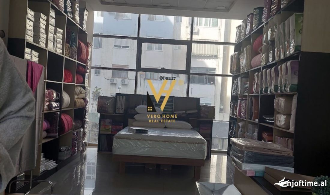 JEPET DYQAN 36 M2 ME QERA TE QENDRA CONCORD 600 EURO