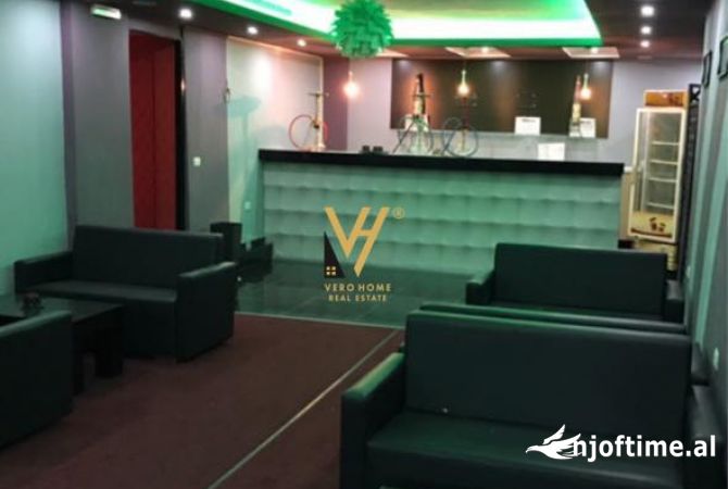 JEPET AMBIENT BIZNESI 150 M2 ME QERA TE RRUGA 5 MAJI 800 EURO