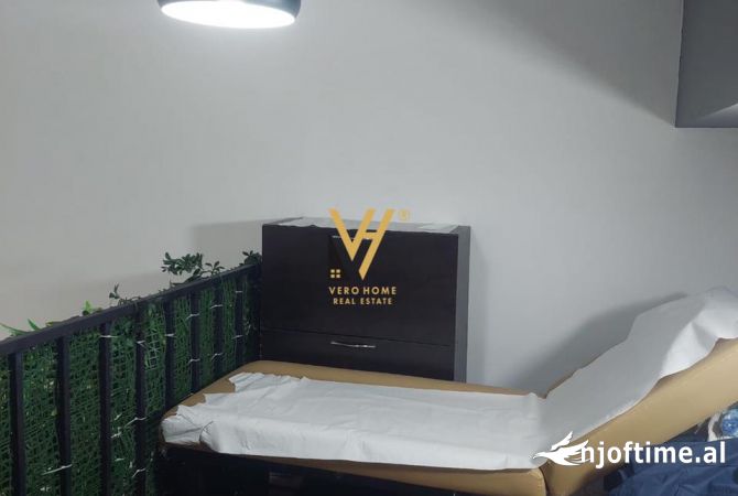 Ambiente Commerciale in Affitto 1+1 a Tirana - 600 Euro