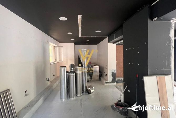 SHITET DYQAN 80M2 TEK 21 DHJETORI 750.000 EURO