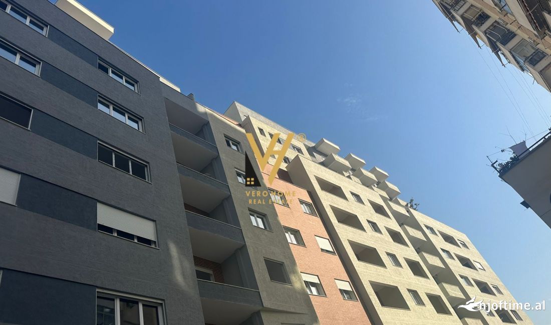 SHITET DYQAN 158 M2 TEK PAZARI I RI 1.106.000 EURO