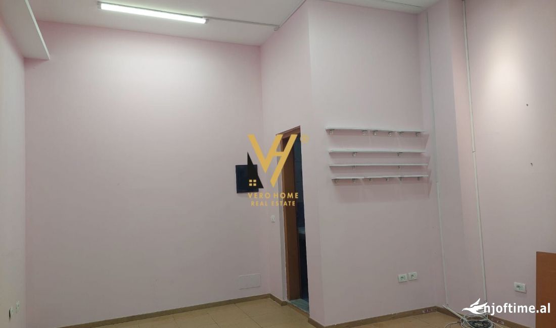 SHITET DYQAN 41 M2 TE RRUGA TODI SHKURTI, ALI DEMI 82.000 EURO