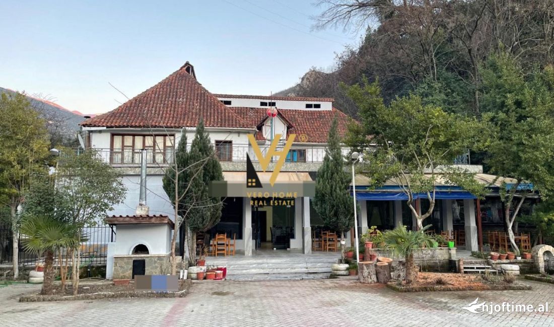 SHITET BAR-RESTORANT-TRUALL 1640 M2 NE BERAT 350.000 EURO