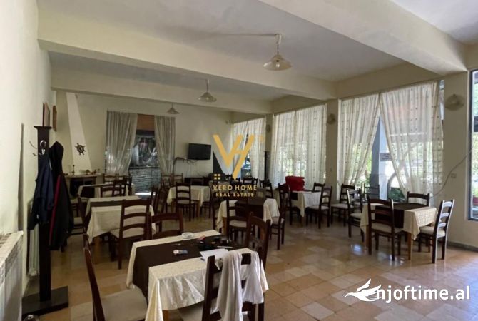 SHITET BAR-RESTORANT-TRUALL 1640 M2 NE BERAT 350.000 EURO