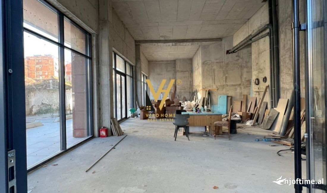 SHITET DYQAN 187 M2 TE RRUGA QEMAL STAFA, PAZARI I RI 778.000 EURO
