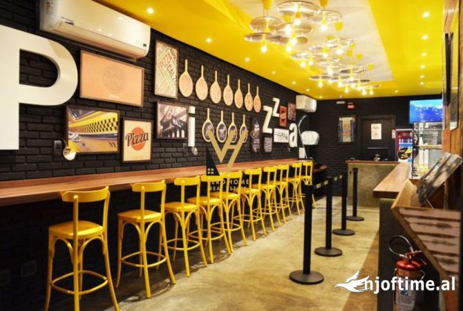 Ambiente Commerciale in Vendita 2+1 a Tirana - 18,000 Euro