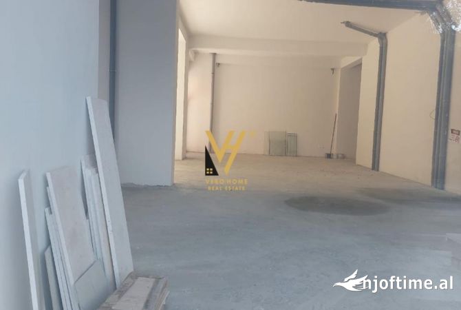 Business Property in Sale 1+1 in Tirana - 995,500 Euro