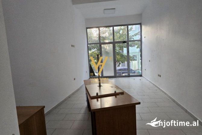 Business Property in Sale 1+1 in Tirana - 95,000 Euro
