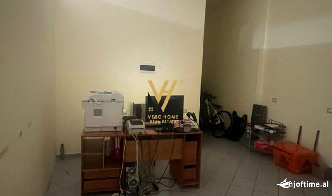 SHITET DYQAN 59 M2 NE DON BOSKO 93.000 EURO