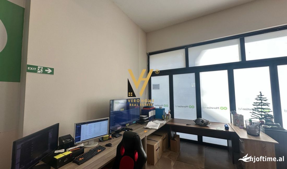 SHITET DYQAN 86 M2 TE 21 DHJETORI 215.000 EURO