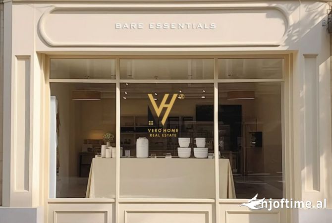 SHITET DYQAN 27 M2 TE BULEVARDI ZOGU I PARE 350.000 EURO