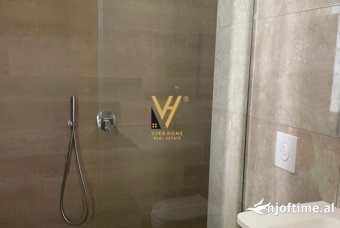 Shtepi me qera Apartament ne Vlore, 2+1, Mobilimi E mobiluar, Pagesa 1,250  Euro.