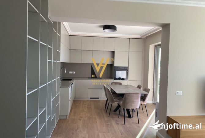 Shtepi me qera Apartament ne Vlore, 2+1, Mobilimi E mobiluar, Pagesa 1,250  Euro.