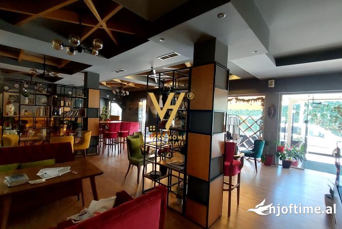 Ambiente Commerciale in Affitto 1+1 a Tirana - 2,000 Euro