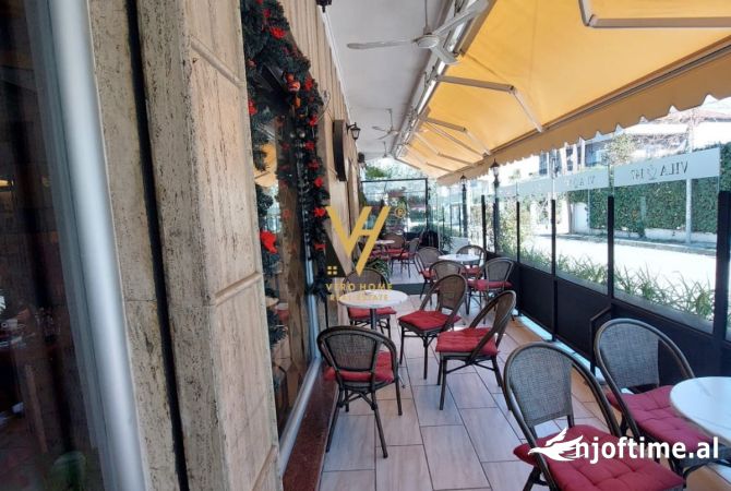 Ambiente Commerciale in Affitto 1+1 a Tirana - 2,000 Euro