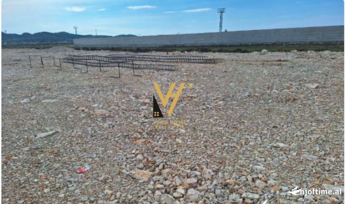 JEPET TOKE 4.000 M2 ME QERA NE SPITALLE 2.000 EURO