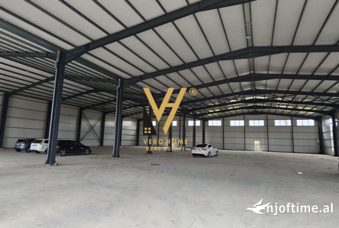 Ambient biznesi me qera 4+1 ne Durres - 2,500 Euro