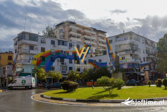 Ambiente Commerciale in Affitto 1+1 a Tirana - 5,000 Euro