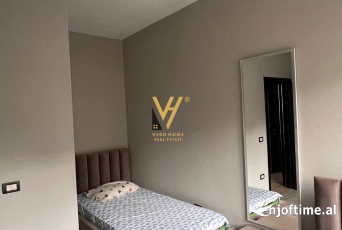 Shtepi ne shitje Vila Luksoze ne Pogradec, 7+1, Mobilimi Pjeserisht e mobiluar, Pagesa 850,000  Euro.