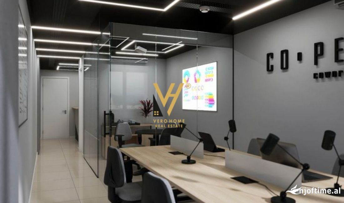 JEPET ZYRE 180M2 ME QERA NE BLLOK 2.500 EURO