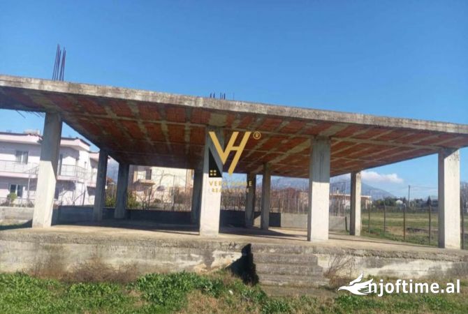 SHITET TOKE 1.000 M2 NE KAMEZ 82.400 EURO