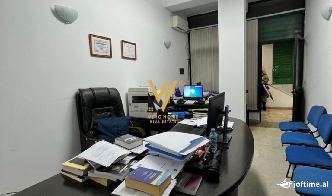 SHITET AMBIENT BIZNESI 25M2 TE ISH EKSPOZITA 52.000 EURO