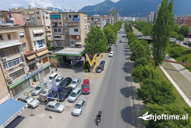 Truall ose Toke ne Tirane - 7,000 Euro