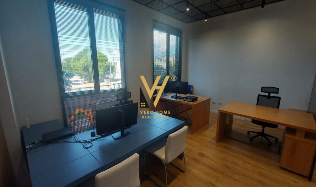 SHITET AMBIENT 42M2 TE KONGRESIT MANASTIRIT 105.000 EURO