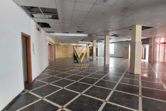 SHITET AMBJENT BIZNESI 996 M2 TE ALI DEMI 1.600.000 EURO