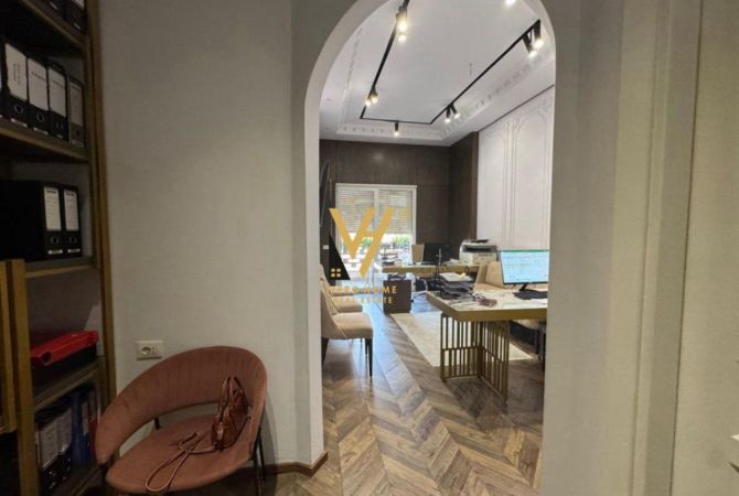 Business Property in Sale 3+1 in Tirana - 1,200,000 Euro