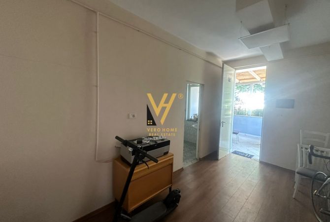 Business Property for Rent 3+1 in Tirana - 2,700 Euro