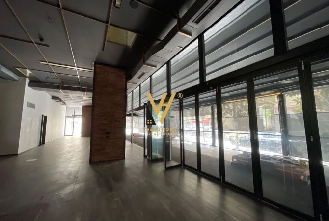 Business Property in Sale 1+1 in Tirana - 1,320,000 Euro
