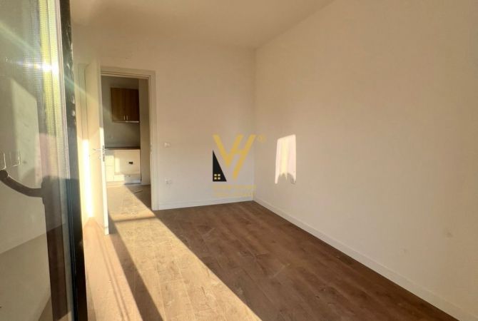 Business Property for Rent 3+1 in Tirana - 500 Euro